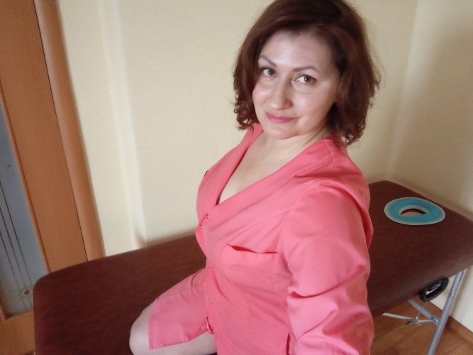 Частная массажистка Елена, 45 лет, Санкт-Петербург - фото 1